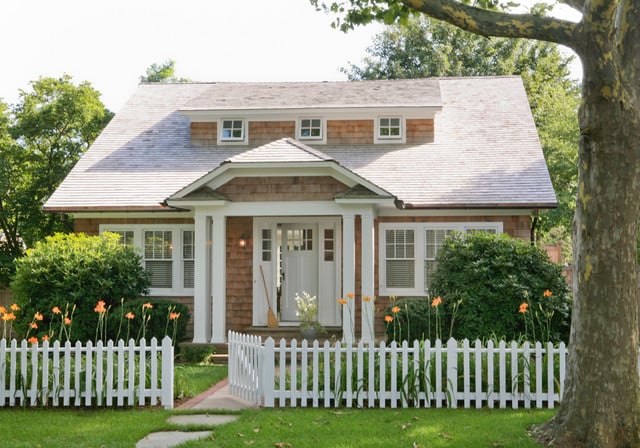 Cute Little Cottage House: A Dream Home for Many