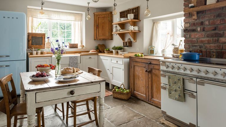 Discover the Charm of Country Cottage Design: A Guide to Creating Your Dream Home